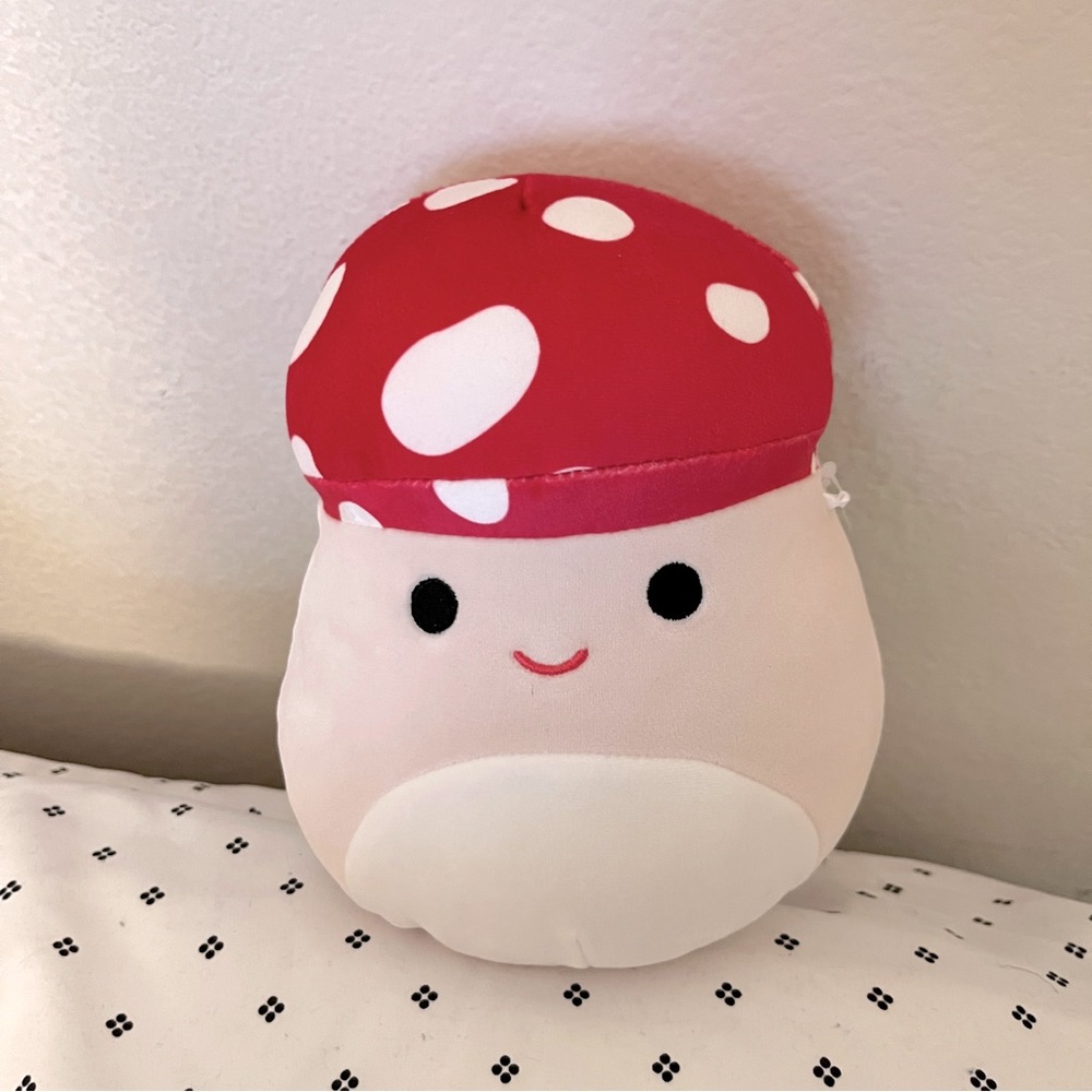NWT 7.5” Malcom the Mushroom 🍄 Squishmallow